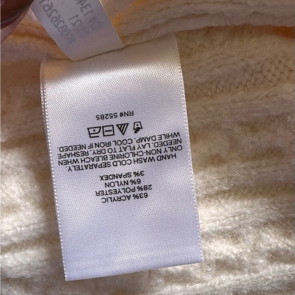 Express Cream Knit Blouse - Picture 6 of 9